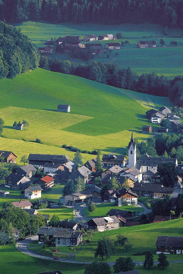Ferienwohnung "Angelikahohe" Schwarzenberg im Bregenzerwald Bagian luar foto